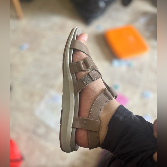 Merrell Select Grip Strappy Women’s Sandals- Size 7- Stylish Taupe/Brown - Picture 6 of 7